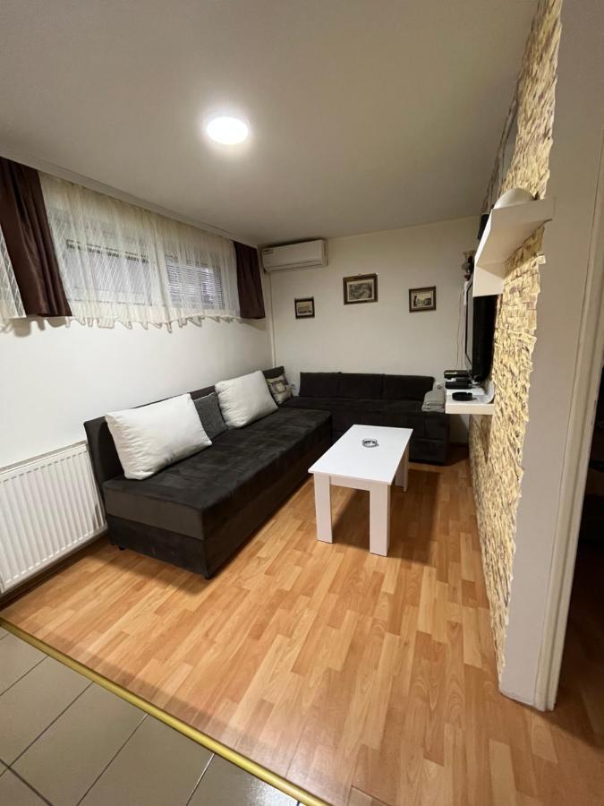 Apartamento Carapan Kruševac Exterior foto